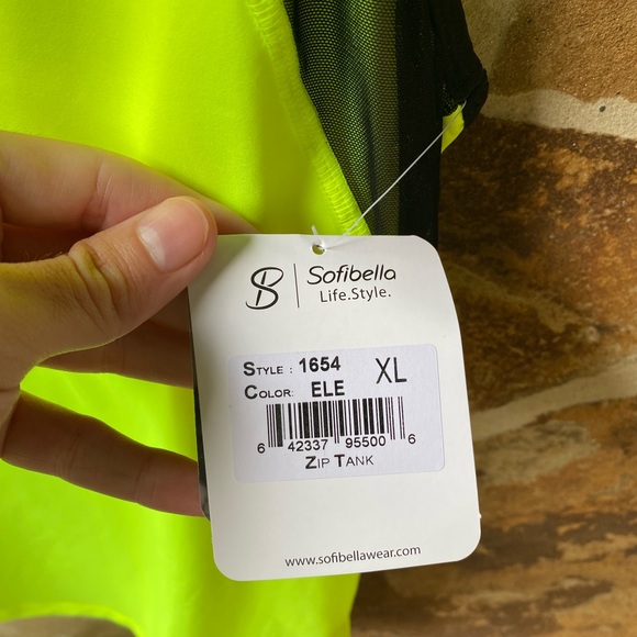 NWT Sofi Bella zip tank - Picture 5 of 13